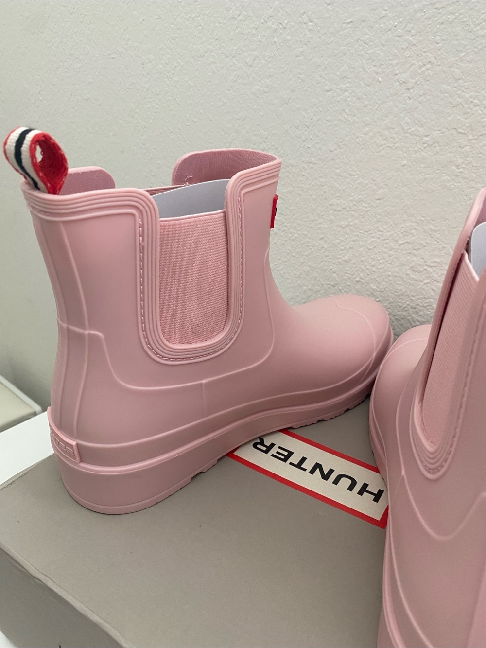 Hunter Tabitha Medium Pink Rain Boots - Picture 4 of 7